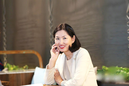 ИРГЭН: Ц.Оюунгэрэл гэдэг хүн та үнэхээр шударга юм бол койнчин хүүхдээ гадаадаас авч ирээд шалгуулж өгөөч